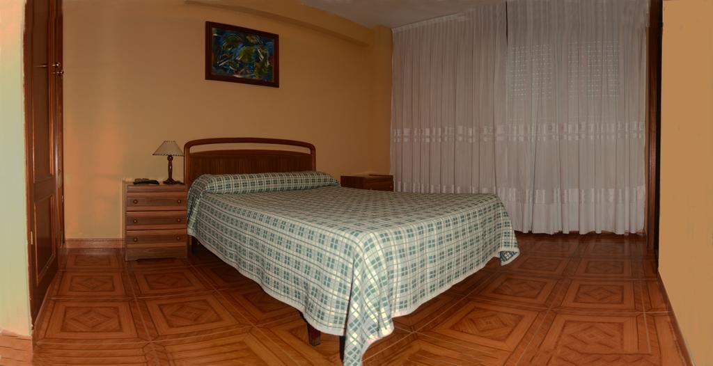 Hostal Baviera Pesués 외부 사진